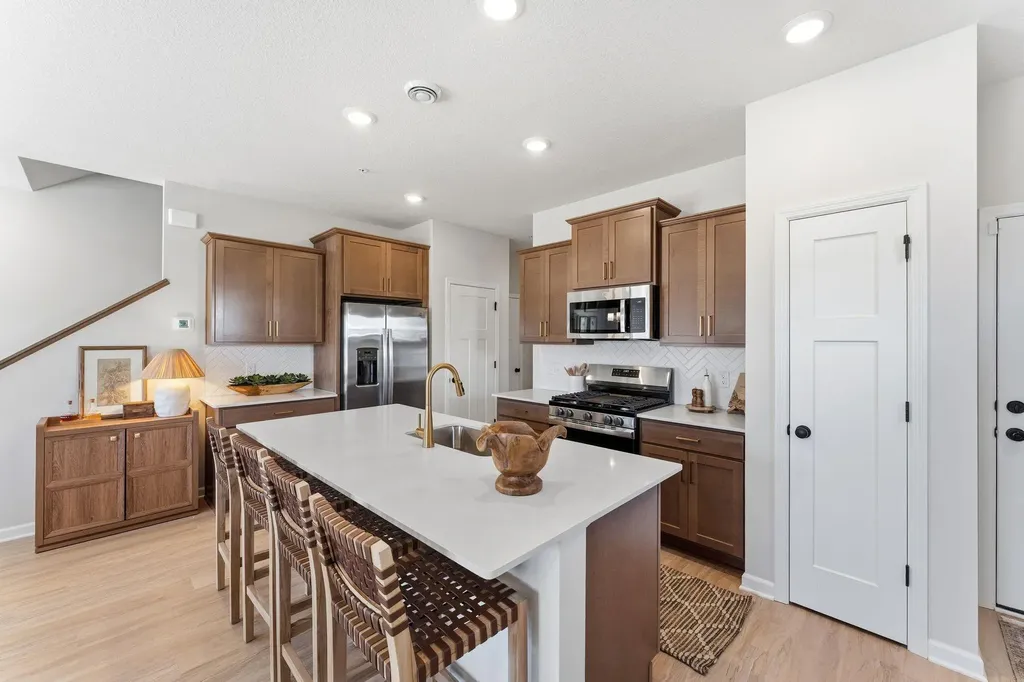 1027 130th Court E Rosemount MN 55068