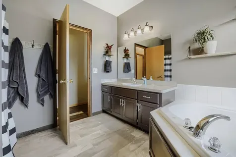 1001 Maplewood Avenue SW Isanti MN 55040