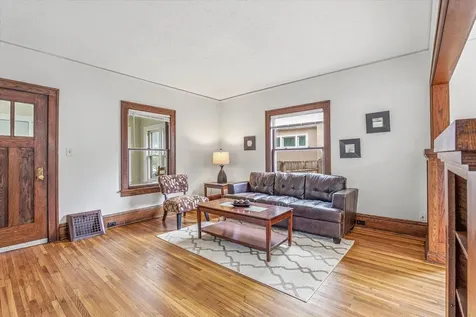 2427 Ilion Avenue N Minneapolis MN 55411