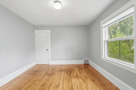 2427 Ilion Avenue N Minneapolis MN 55411