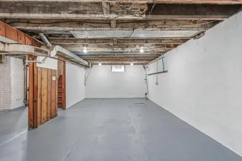 2427 Ilion Avenue N Minneapolis MN 55411