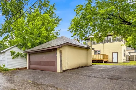 2427 Ilion Avenue N Minneapolis MN 55411