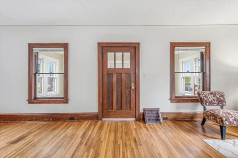 2427 Ilion Avenue N Minneapolis MN 55411