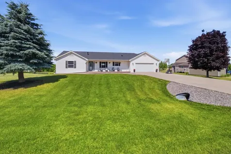 1090 Cedar Ridge Lane SW Oronoco MN 55960