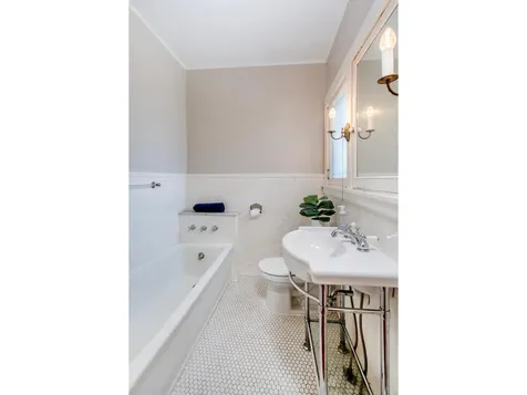 661 Fairmount Avenue Saint Paul MN 55105