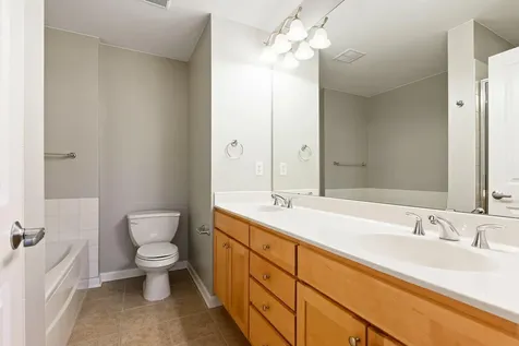 741 Victoria Street S Saint Paul MN 55102