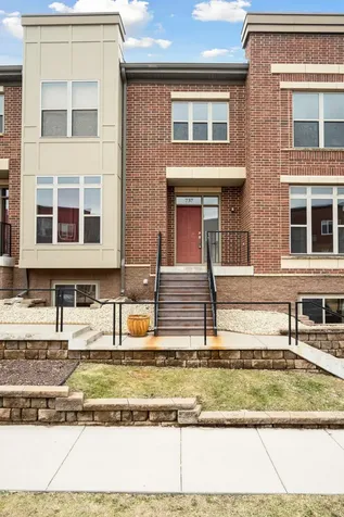 741 Victoria Street S Saint Paul MN 55102