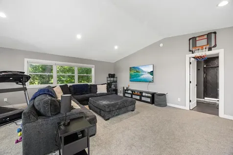 20026 Twin Oaks Circle Jordan MN 55352