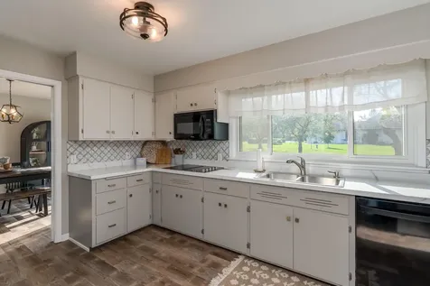 212 Regency Road Le Sueur MN 56058