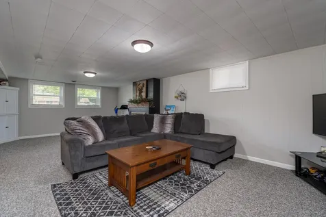 212 Regency Road Le Sueur MN 56058