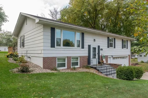 212 Regency Road Le Sueur MN 56058
