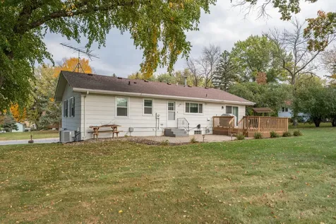 212 Regency Road Le Sueur MN 56058