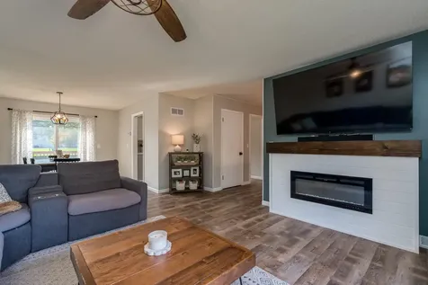 212 Regency Road Le Sueur MN 56058
