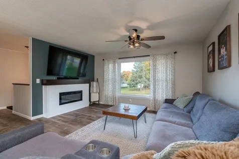 212 Regency Road Le Sueur MN 56058