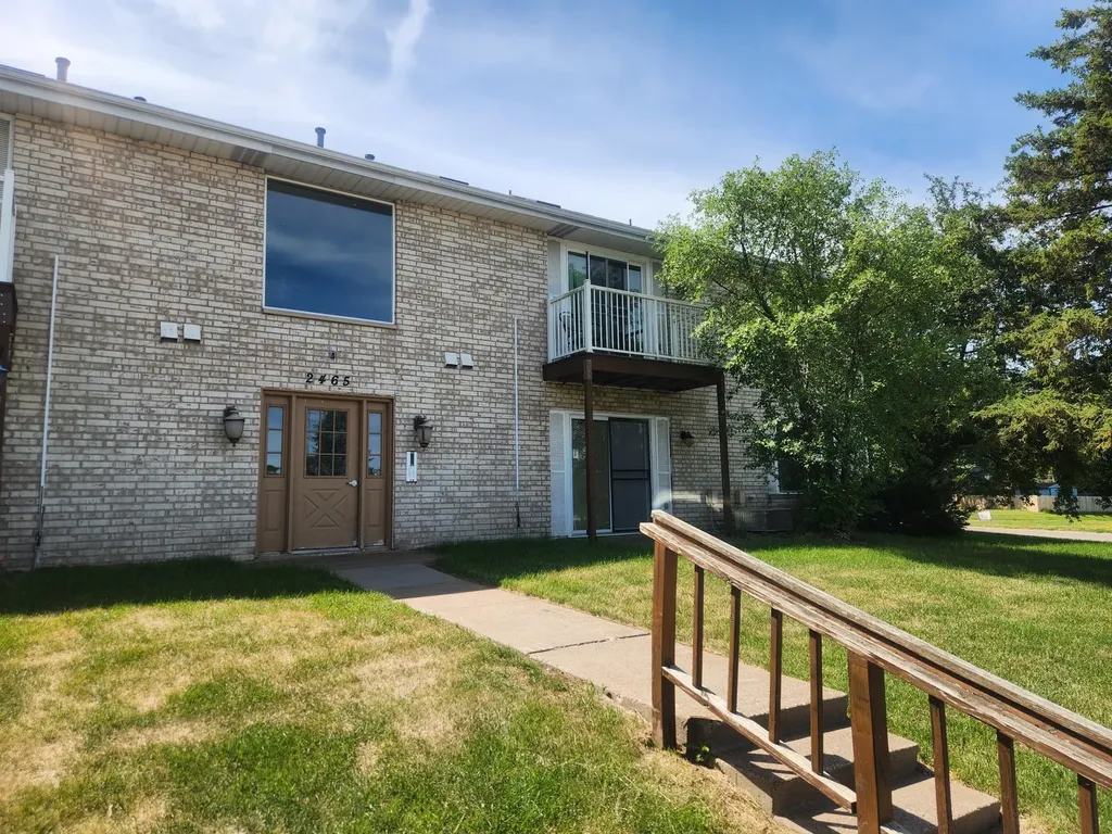 2465 Cochrane Drive Woodbury MN 55125