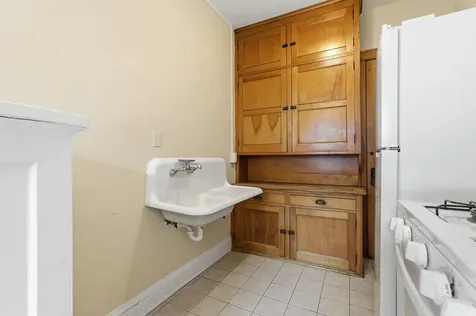 2545 Garfield Avenue Minneapolis MN 55405