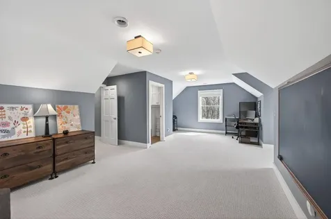 19055 Ridgewood Road Deephaven MN 55391