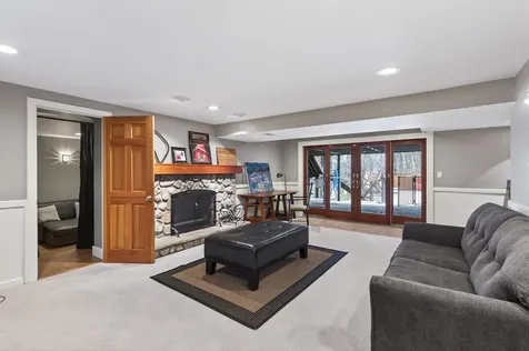 19055 Ridgewood Road Deephaven MN 55391