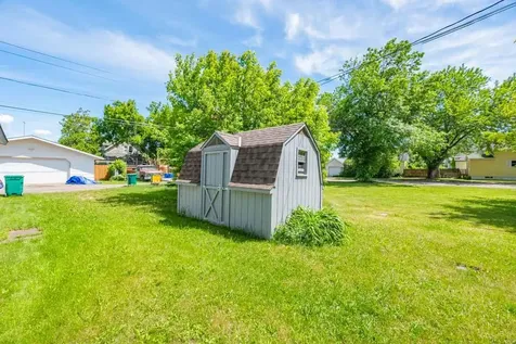 204 W 1st Avenue Keewatin MN 55753