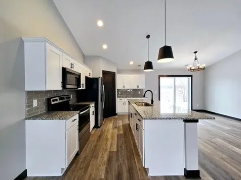 867 Goves Way Madelia MN 56062