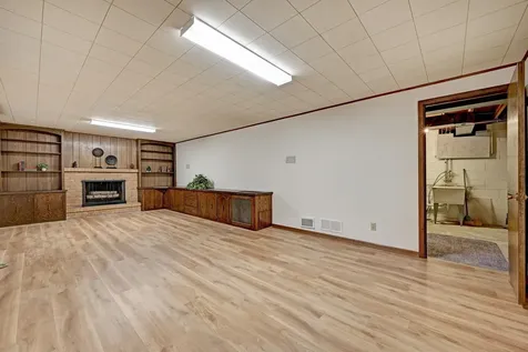 8930 23rd Avenue N Golden Valley MN 55427