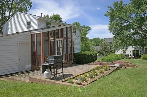8930 23rd Avenue N Golden Valley MN 55427