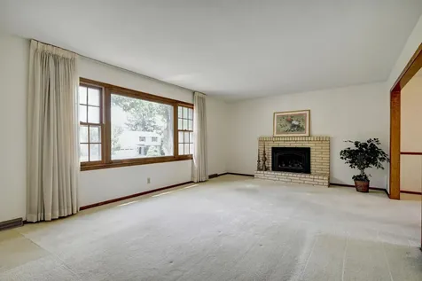 8930 23rd Avenue N Golden Valley MN 55427