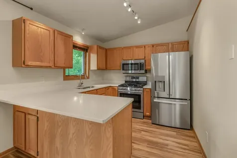 4693 Heather Ridge Road N Oakdale MN 55128