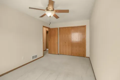 4693 Heather Ridge Road N Oakdale MN 55128