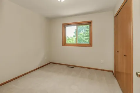 4693 Heather Ridge Road N Oakdale MN 55128