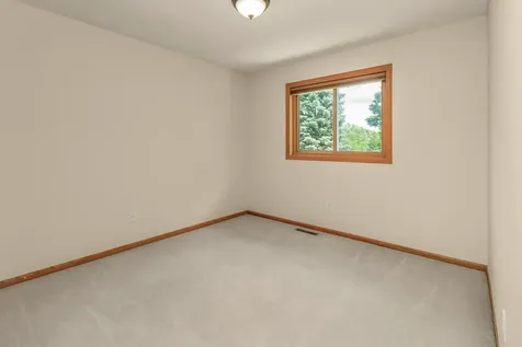 4693 Heather Ridge Road N Oakdale MN 55128