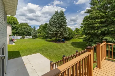4693 Heather Ridge Road N Oakdale MN 55128