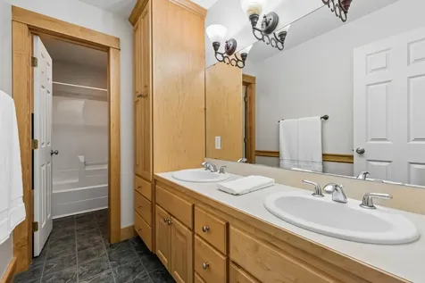 8469 Woodland Curve Saint Bonifacius MN 55375