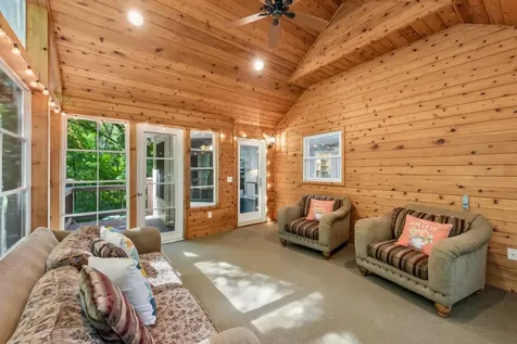 8469 Woodland Curve Saint Bonifacius MN 55375