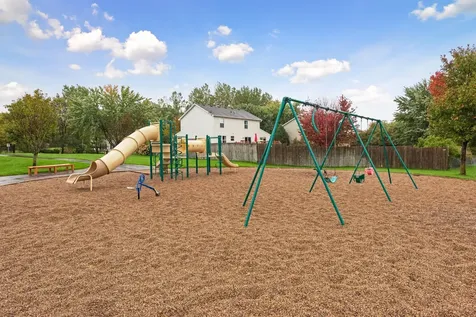 8469 Woodland Curve Saint Bonifacius MN 55375