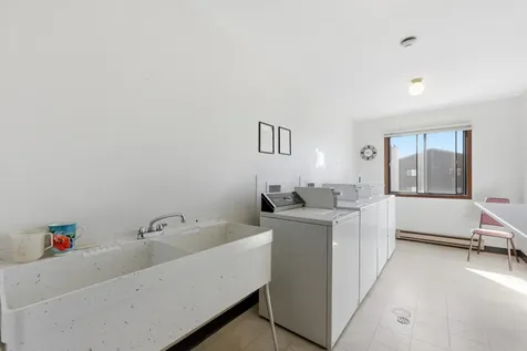 341 Prairiewood Circle S Fargo ND 58103