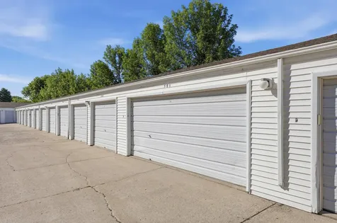 341 Prairiewood Circle S Fargo ND 58103