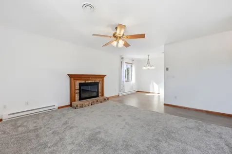 341 Prairiewood Circle S Fargo ND 58103