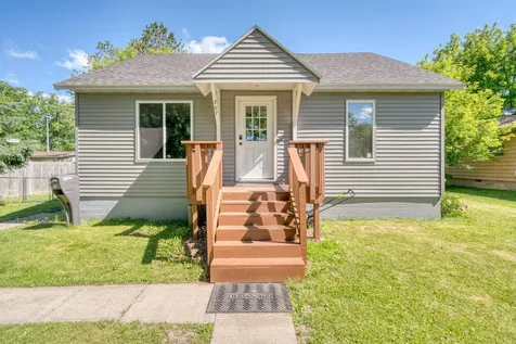 207 NE 7th Street Grand Rapids MN 55744