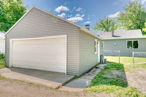 207 NE 7th Street Grand Rapids MN 55744