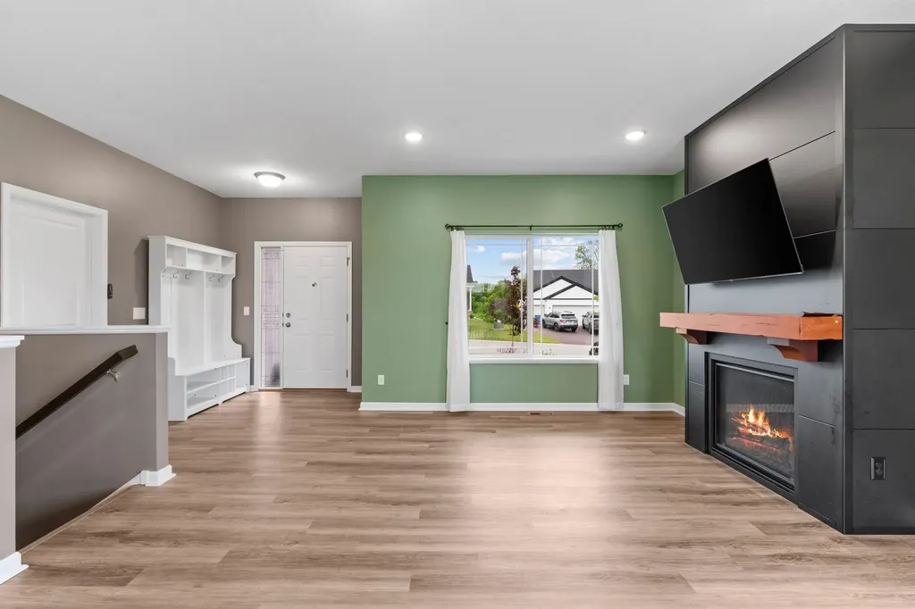 9973 32nd Street NE Saint Michael MN 55376