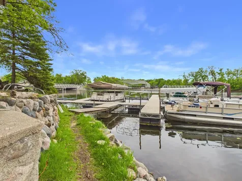 21707 State Highway 22 Richmond MN 56368