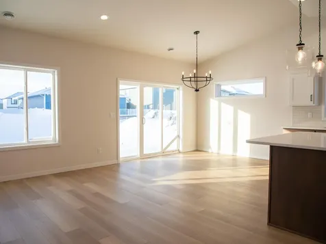 4866 Decorah Way S Fargo ND 58104