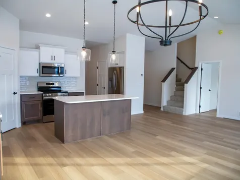 4866 Decorah Way S Fargo ND 58104