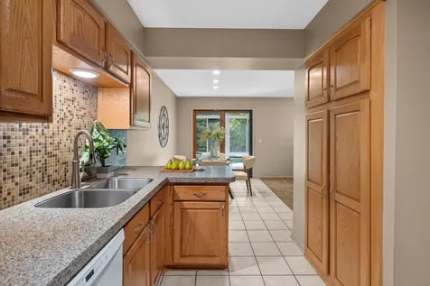 8432 W 100th Street Bloomington MN 55438