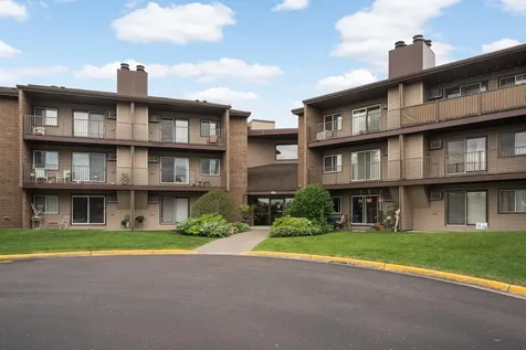 3440 Golfview Drive Eagan MN 55123