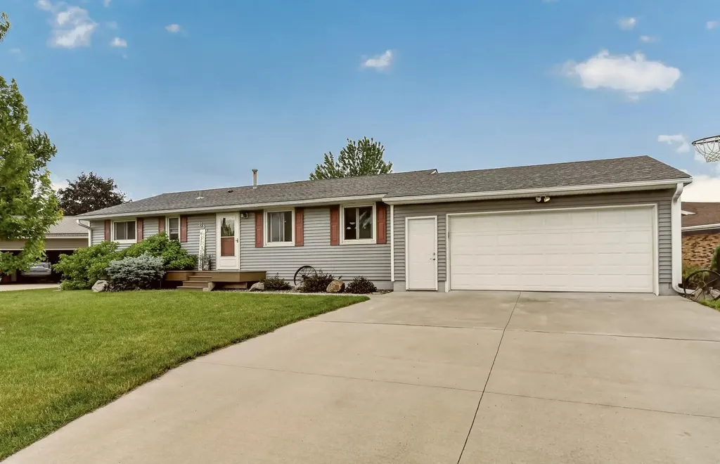 811 3rd Avenue SE Stewartville MN 55976