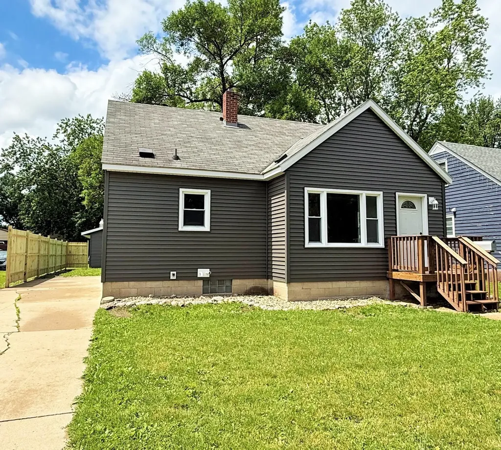 1004 6th Street SW Willmar MN 56201