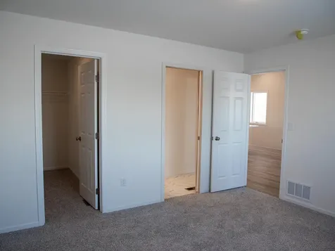 300 Lionheart Drive S Horace ND 58047