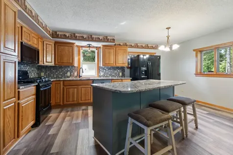 15 Vermillion Street Carlton MN 55718